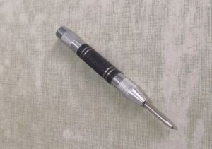Industrial-grade automatic center punch/drilling positioner